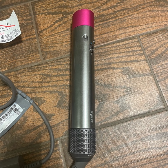 READ DESCRIPTION DYSON AIRWRAP WAND - Picture 2 of 4
